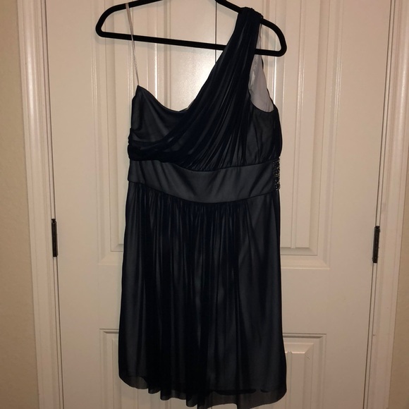 One Shoulder Formal Dress - Picture 4 of 5